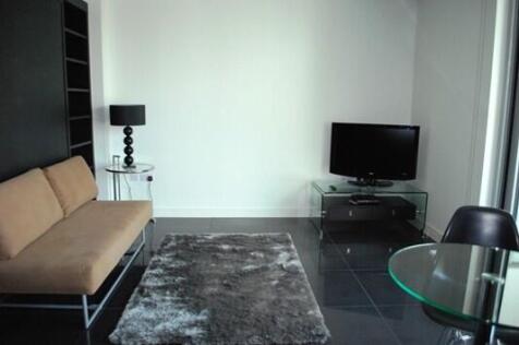 Living/Sleepin Area