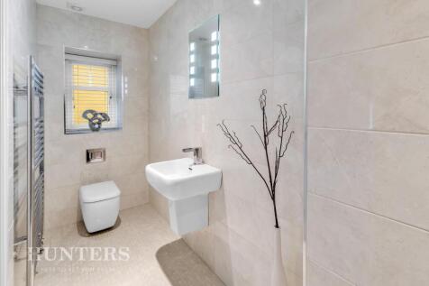 En-Suite To Bedroom 2