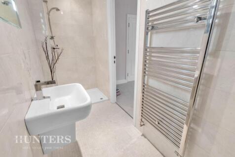 En-Suite To Bedroom 2