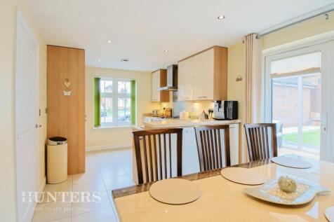 Dining kitchen