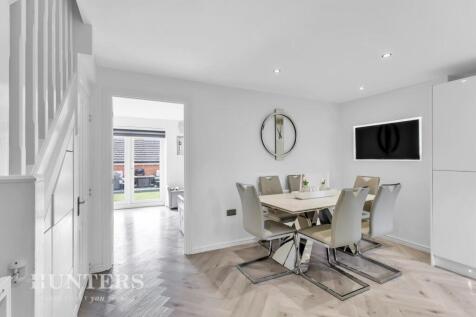 Dining kitchen