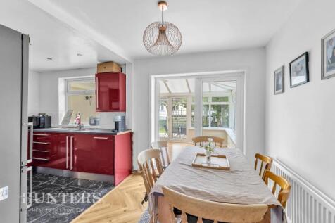Dining kitchen