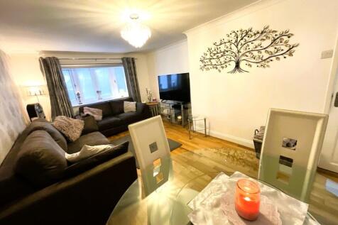 16 - living room edi