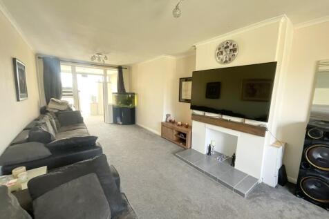 Lounge/ Dining Room