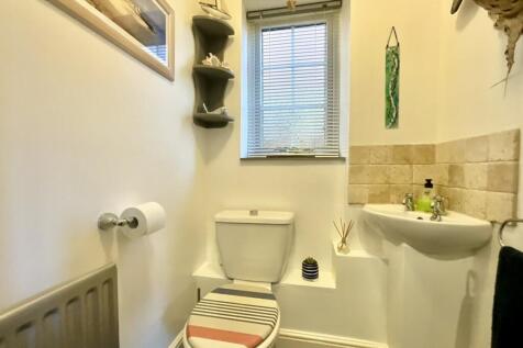 downstairs wc