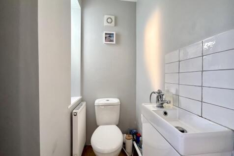 downstairs wc