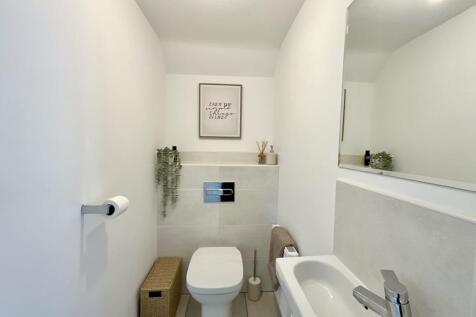 downstairs wc
