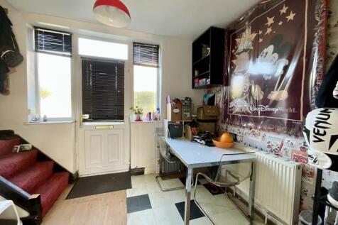 hall/dining room