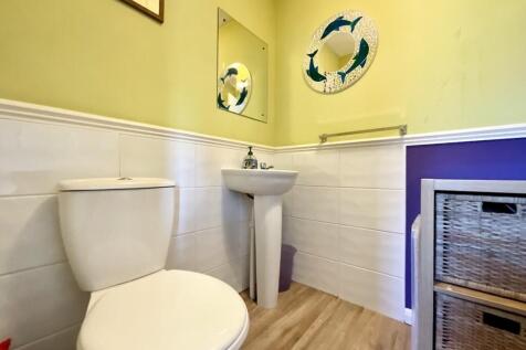 downstairs wc