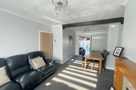 living room/diner