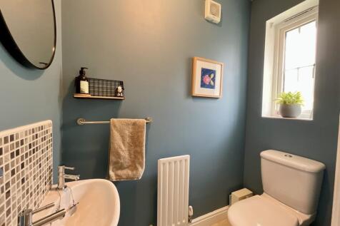 downstairs wc