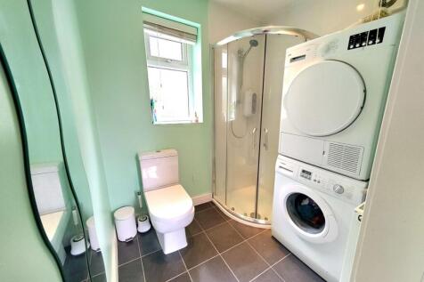 downstairs shower ro