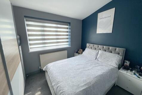 DOWN STAIRS BEDROOM 