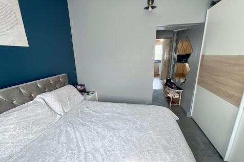 DOWNSTAIRS BEDROOM