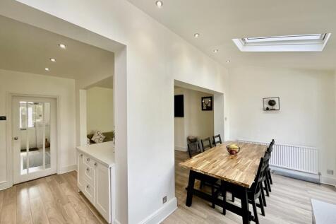 Open Plan Kitchen Di
