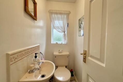 downstairs wc
