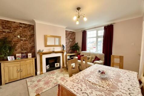 dining/living room