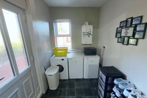 UTILITY ROOM 