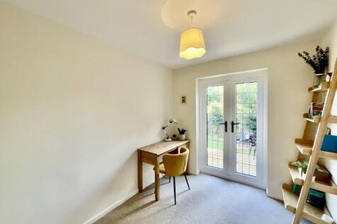 Bedroom 4/ Office/ P
