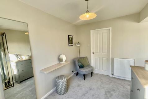 Dressing Room/ Nurse