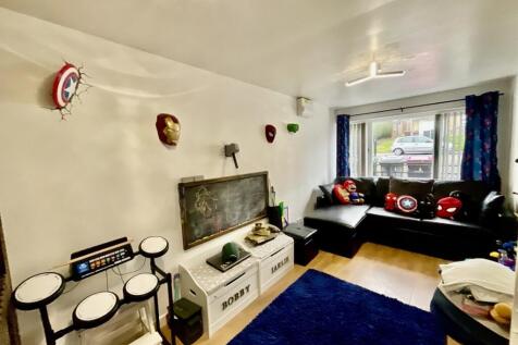 Playroom/ Snug/ Offi