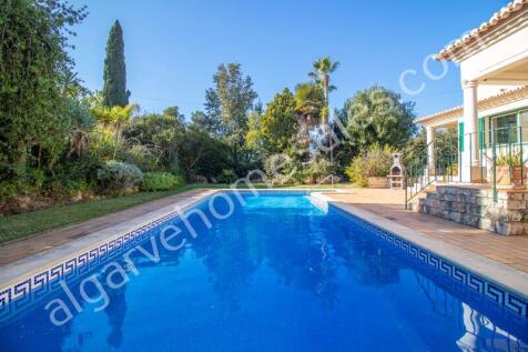 Heated pool
