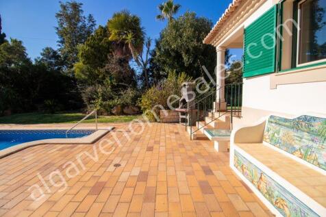 Pool terrace
