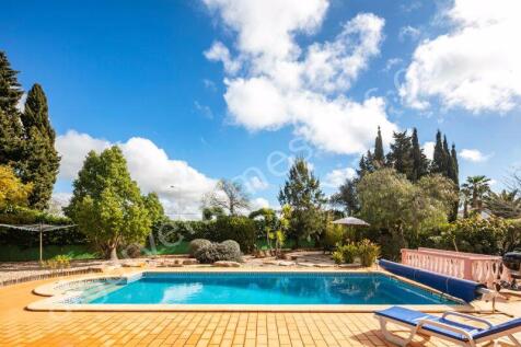 Pool area