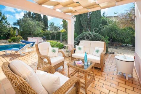 Pool terrace