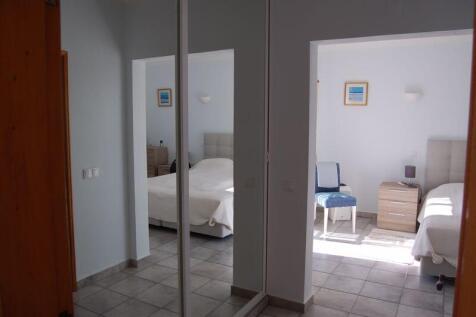 Dressing area