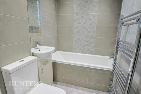 Bathroom..jpg
