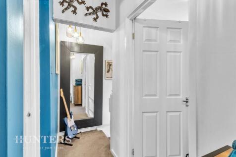 278 Roundthorn Road (10).jpg