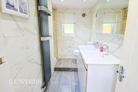 Shower Room.jpg