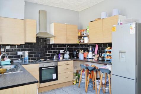 7a76d802-Kitchen.JPG