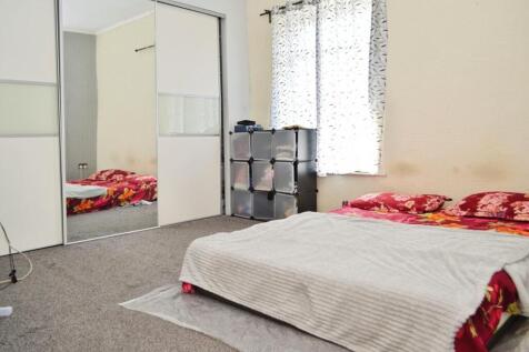 e9e344ac-Bed 201.JPG