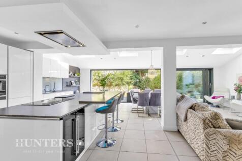 Family Kitchen Diner