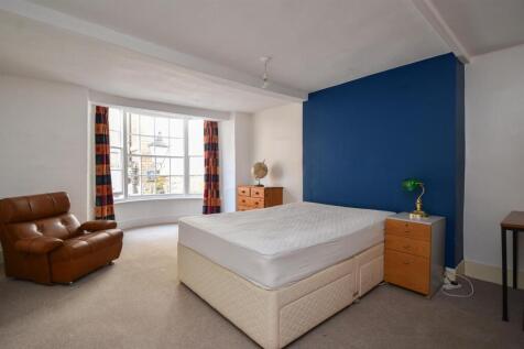 Living room/Bedroom