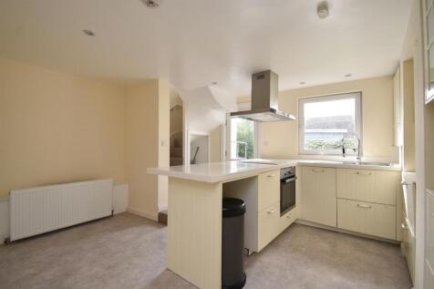 Eat-in kitchen