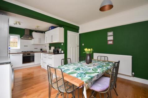 Dining room kitchen