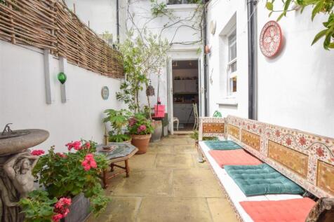 Provate Courtyard