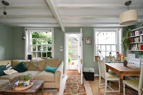 Living &amp; dining room