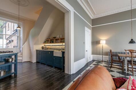 Kitchen/living room