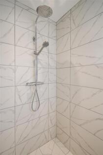 Ensuite shower
