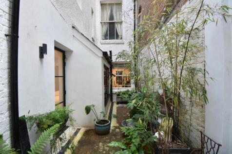Rear courtyard