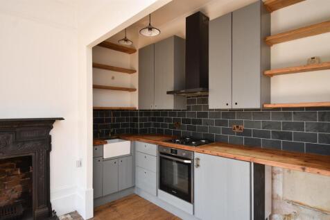 Living room &amp; kitchen