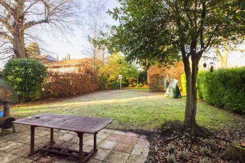 Paved Patio Area &amp; Gardens