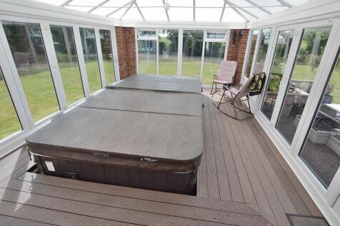 Conservatory &amp; Swim Spa