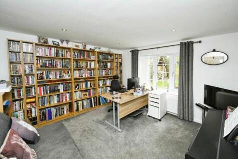 Bedroom 4/Home Office