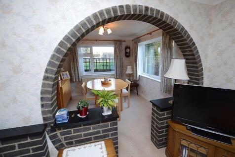 Lounge to Dining Room