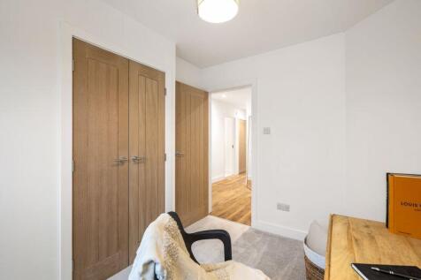 Bedroom/Office
